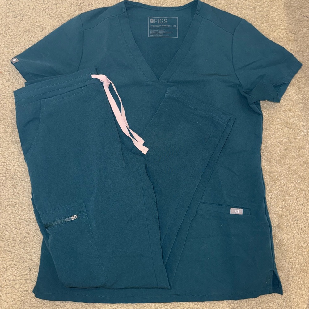 Figs Scrubs Caribbean Blue